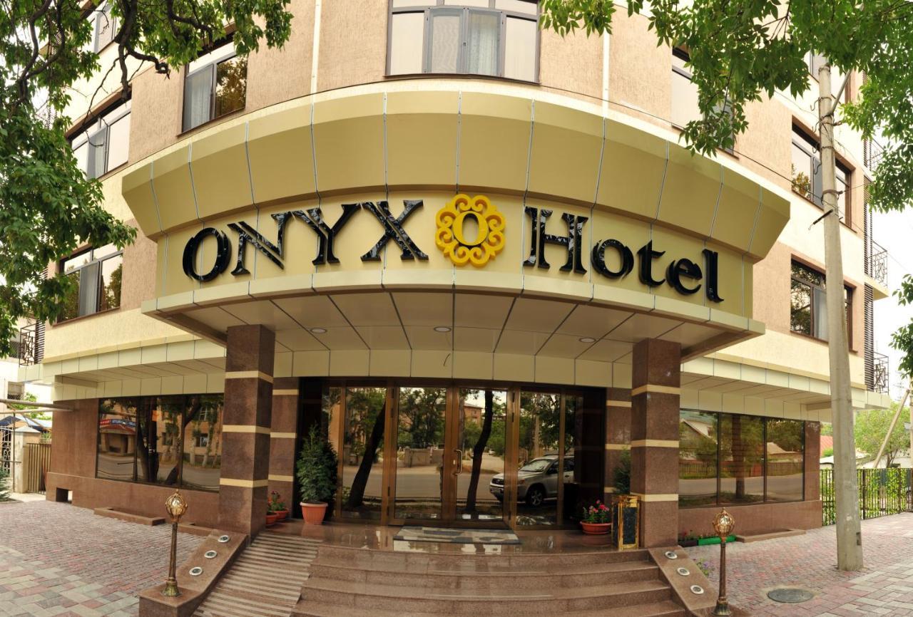 Onyx Hotel Bishkek Exterior photo